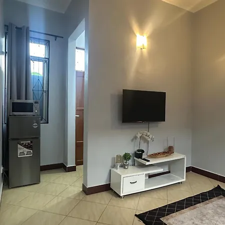 Amazing Home Stays 5 Dar es Salaam Exterior photo