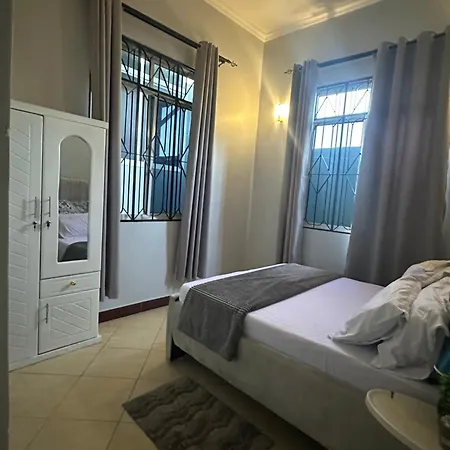 Amazing Home Stays 5 Dar es Salaam Exterior photo